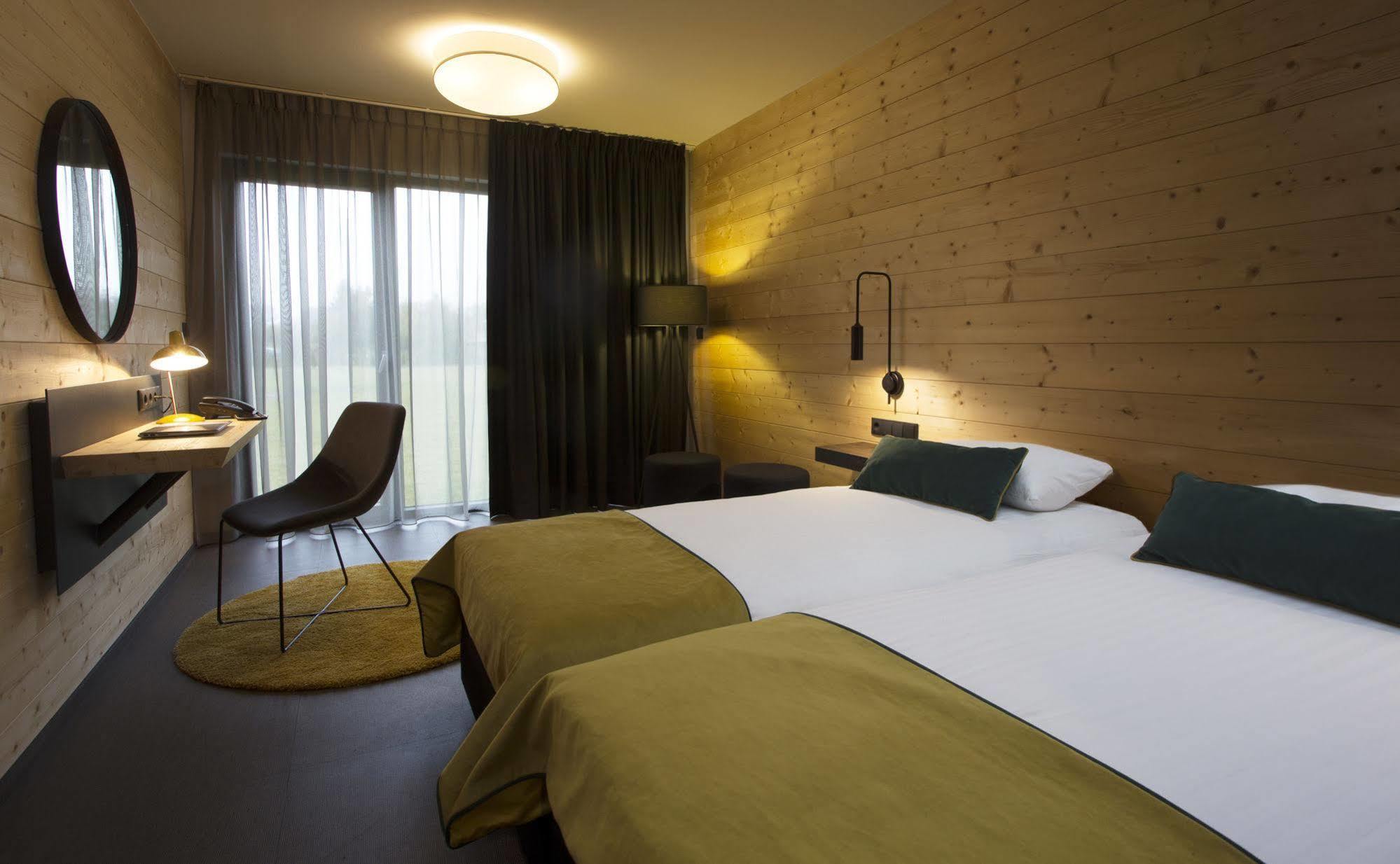Hotel Remes Opalenica Ngoại thất bức ảnh